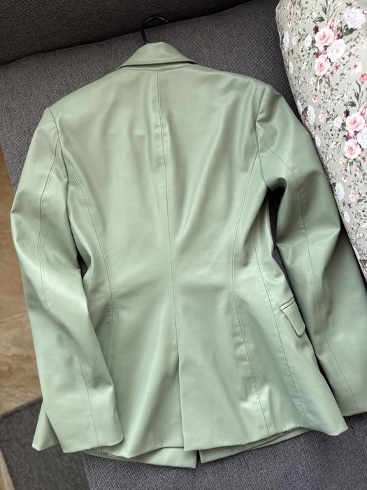 Sacou / Blazer cambrat Zara xs