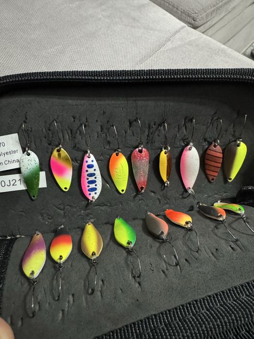 Комплект клатушки 1-3.6 г – 47 бр + калъф Abu Garcia