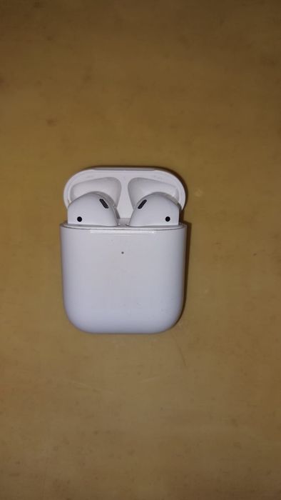 Продам AirPods 2