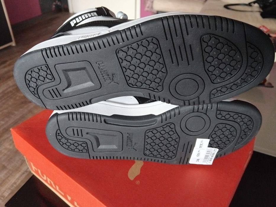 Дамски маратонки Пума номер 38