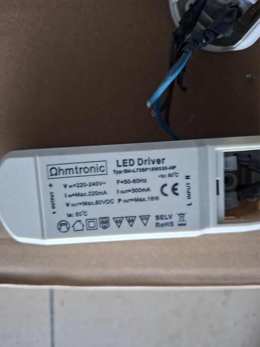 Lot de 50 de lămpi cu leduri si cu sursă