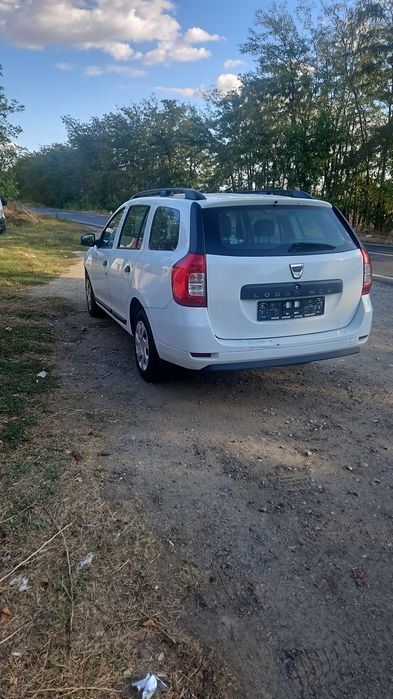 Faruri capota aripi scaune jante elemente caroserie punte Dacia Logan