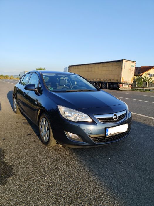 Opel Astra J 1.4 benzina (100 Hp) ecoFLEX 2010, Hatchback
