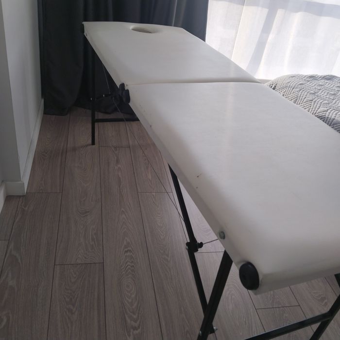 Продам кушетку б/у