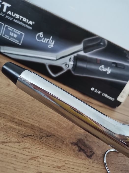 Маша и преса за коса