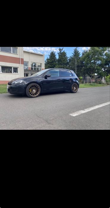 VOLKSWAGEN Golf 2010