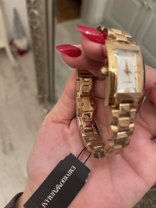 Дамски часовник Emporio Armani, Classic, AR0361