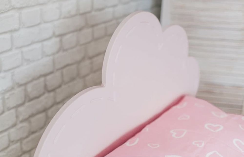 Детская кровать с матрасом