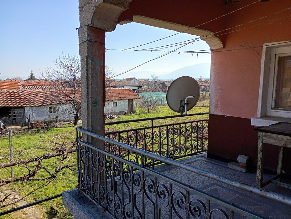 Къща в село Боянци на 4 км от Асеновград