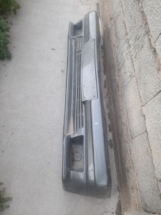 Бампер мерс 190 ..