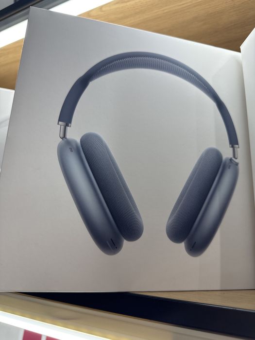 AirPods Max blue new