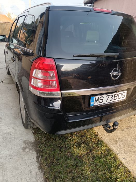 De vânzare Opel Zafira b.