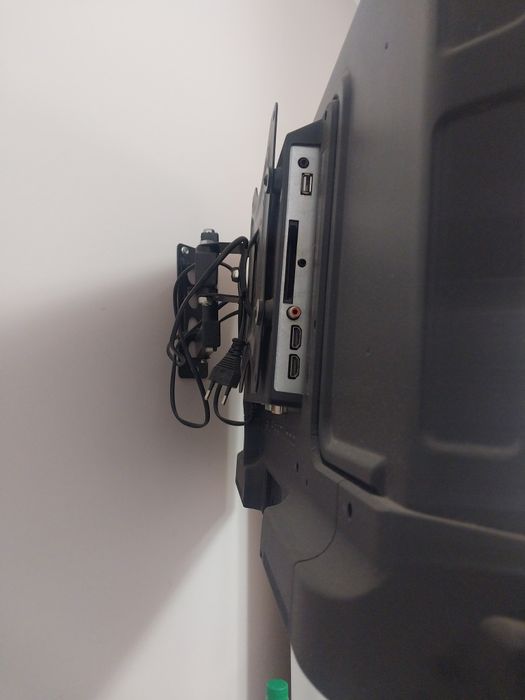 Продам телевизор