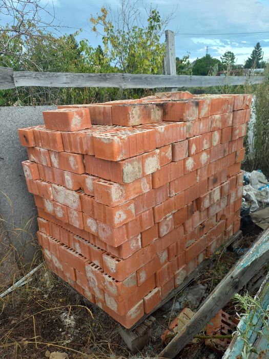 Продам кирпич облицовочный