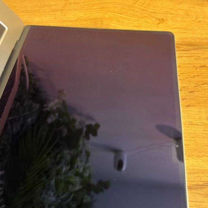 MacBook Air 15 M3 256GB / 8GB Starlight - GARANTIE 12 LUNI | TrueGSM