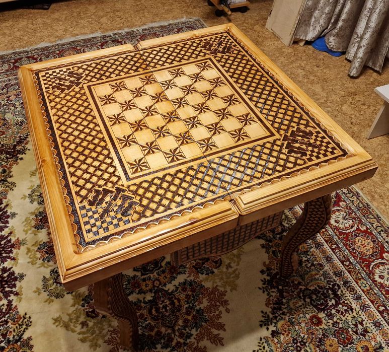 Этот уникальный стол для шахмат — эксклюзивная модель