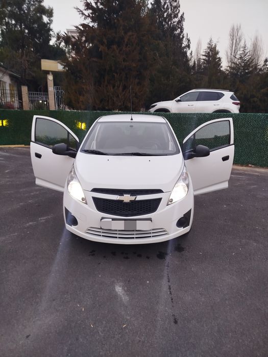 Продается Спарк 2014 год 1 я позиция