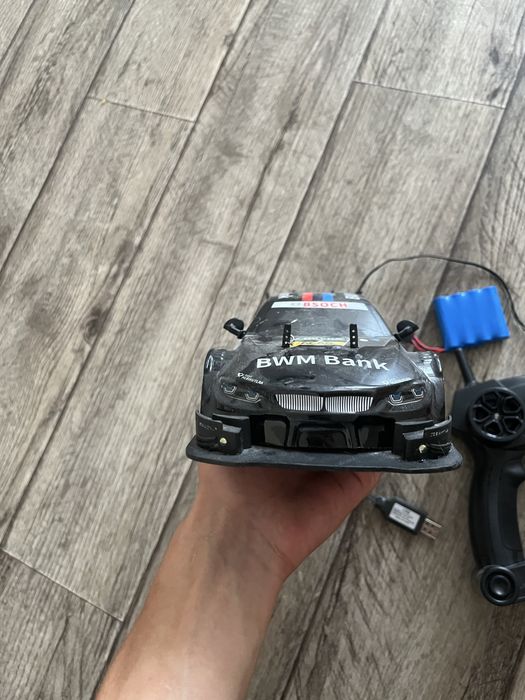 Продам дрифт машинку срочно едет 40км