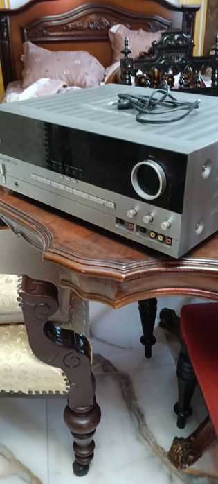 Продава се уникален ресейвър усилвател на Harman kardon
