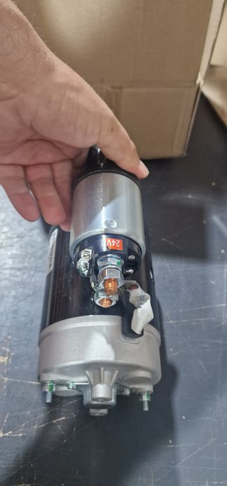 Electromotor tractor fiat 411.415 fiat 312 315 pe 24 v pret 1250 lei se poate trimite prin curier rapid în toată tara