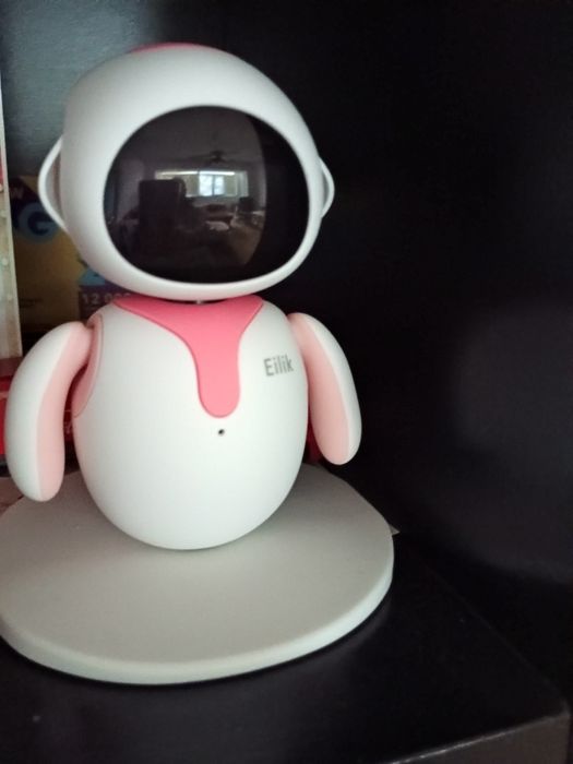 Eilik роботизирана играчка