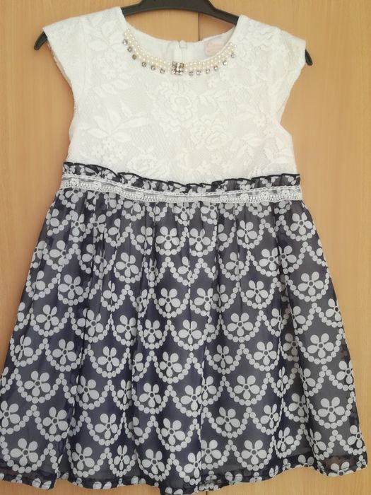 Rochie eleganta superbă 5-6 ani