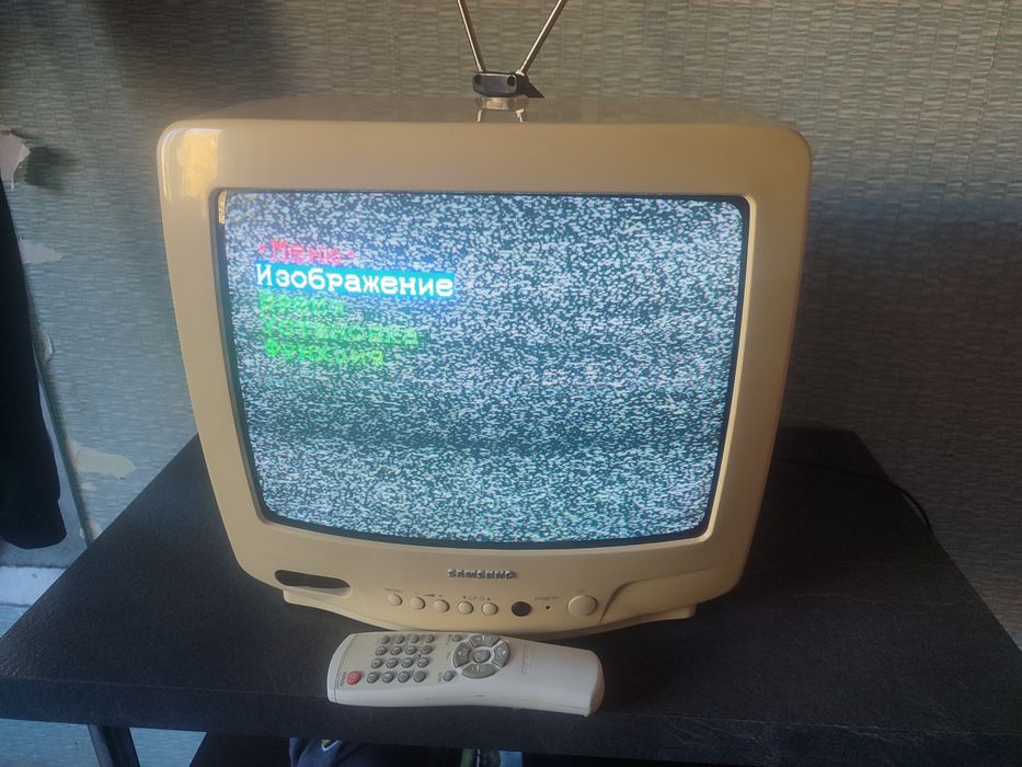 Телевизор маленький