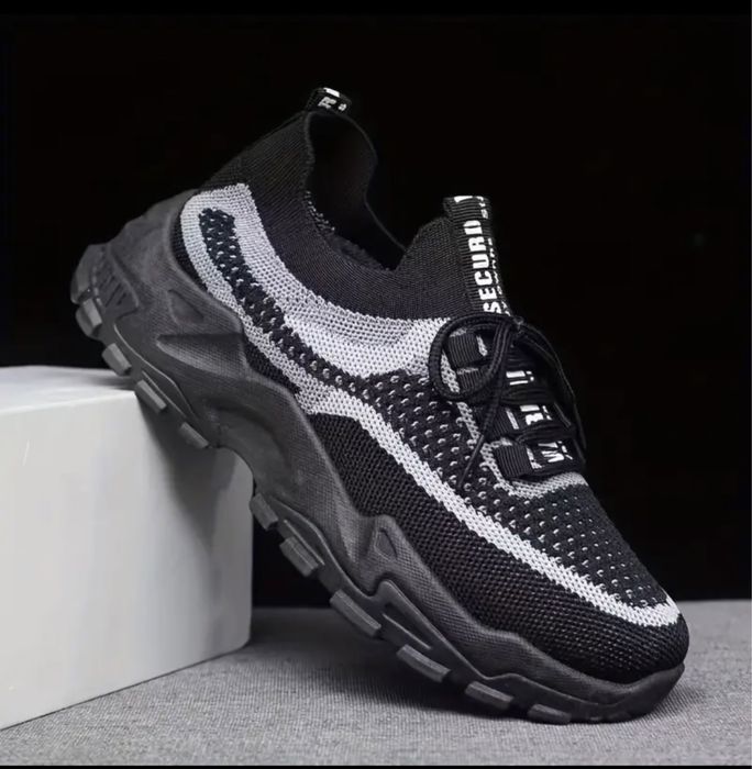 Кроссовки (изики) женские