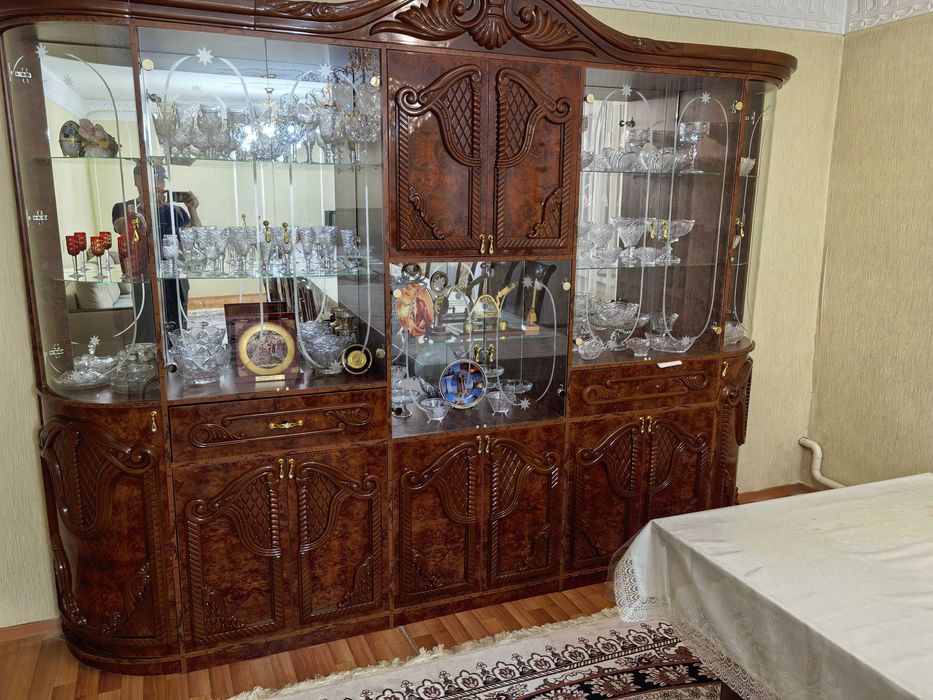 Сервант мебель двух гостинной
