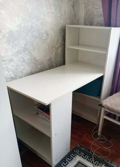 Продам письменный  стол