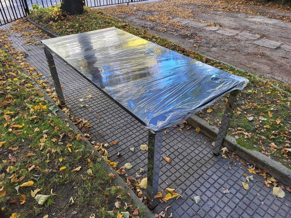 Офис бюро цвят венге и бял