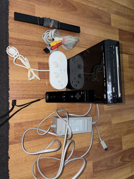 Vand Nintendo wii cu accesorii
