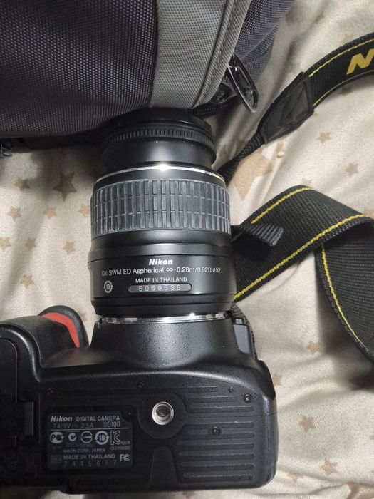 Aparat foto Nikon D3100 + 2 obiective si accesorii