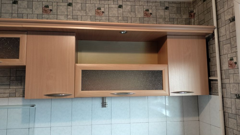 Продам мебель с газплитой