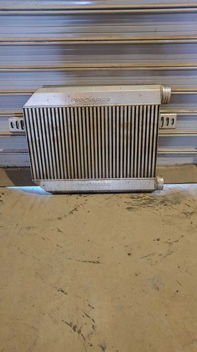 Продавам кулер за чарджър