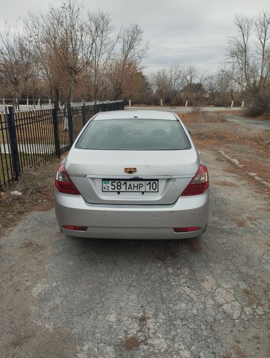 Джели емгранд 2015 г.1.8 об.