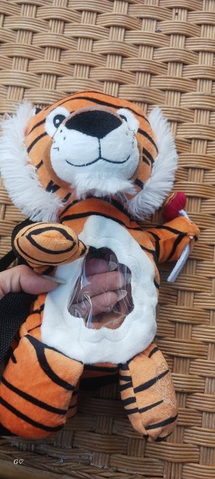 7 ранички/чантички и 1 портмоне