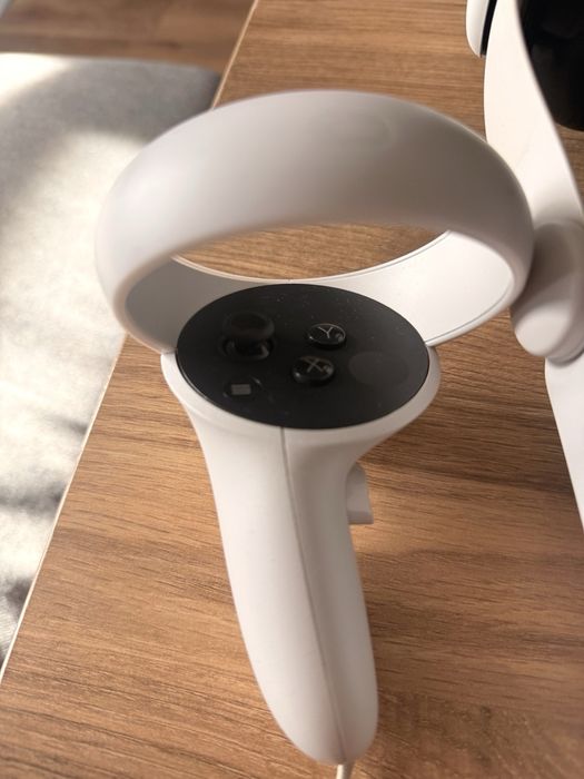 Meta Oculus Quest 2 256GB + 2 контролера и KIWI Design ремък