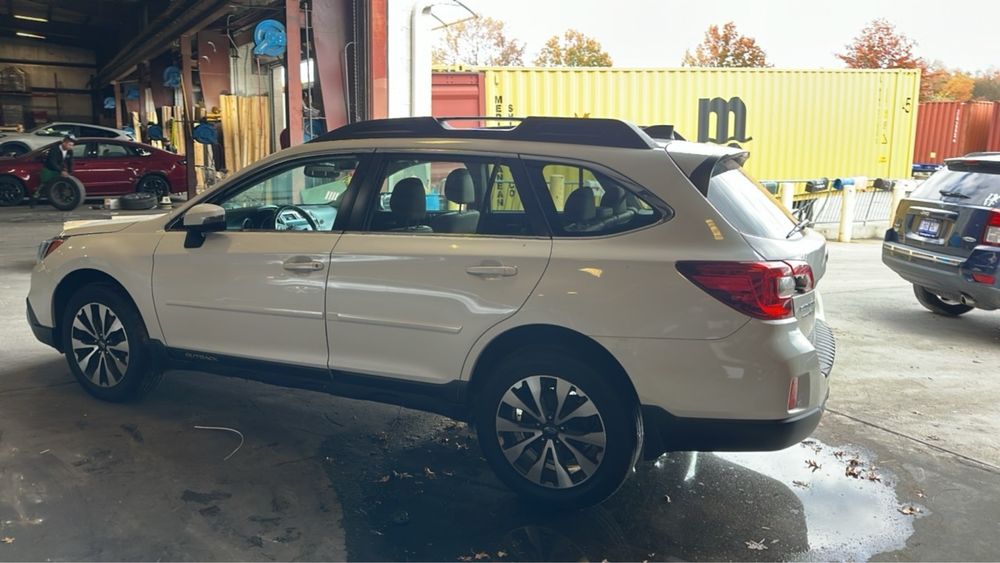 Авто subaru outback