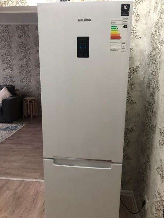 Продам холодильник