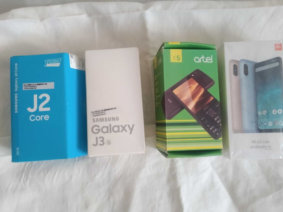 Коробки от телефонов в отличном состоянии