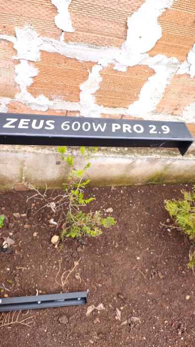 Lumatek баласт с рамка за крушки zeus 600 pro2.9