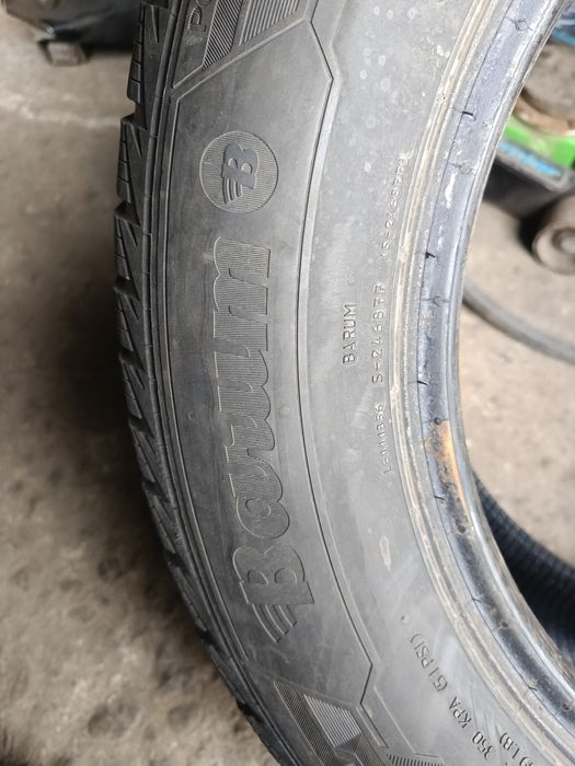 Зимни гуми -16цола -215/60-1бр.-35лв."BARUM"