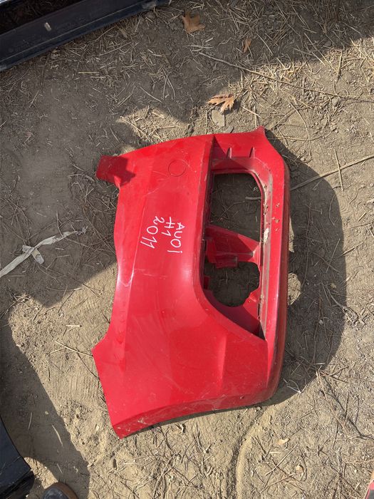 Audi A1 2011 предна броня дясна част и лява част S line