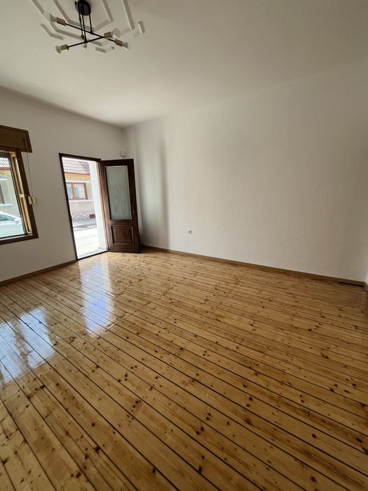 Spatiu de inchiriat