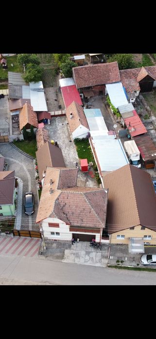 Casa de vânzare + grădina