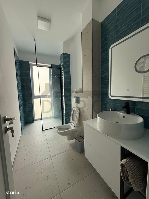 Inchiriez apartament cu 2 camere , bloc nou