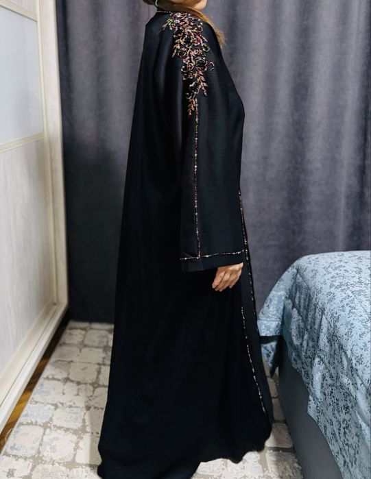 Абайка с камнями