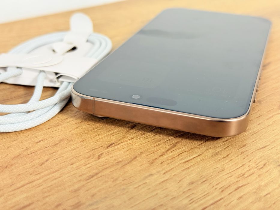 iPhone 16 Pro Max 98% батерия