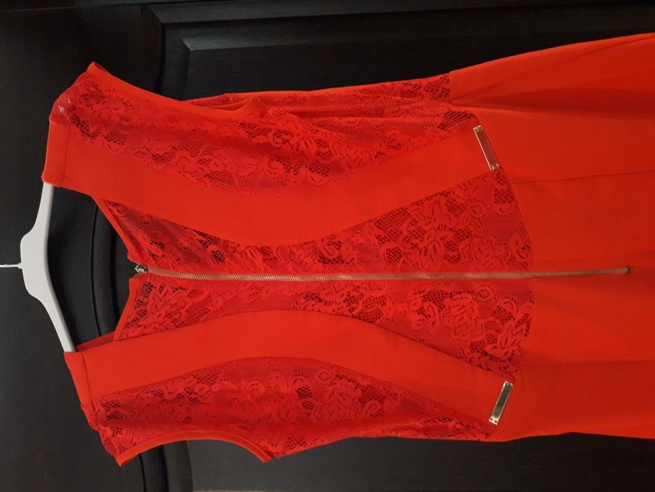 Rochie rosie de ocazie